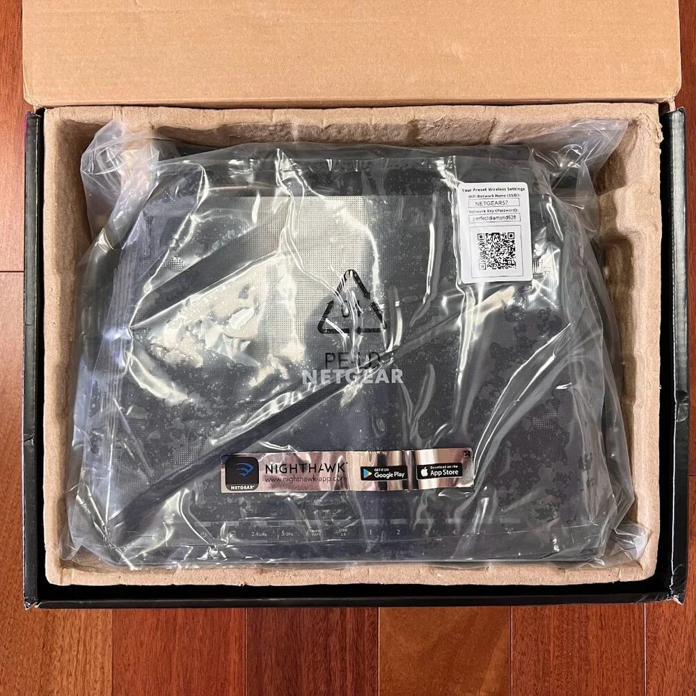 NETGEAR R7600 Nighthawk AC1750 Smart WiFi Router - R6700-100NAS - Picture 4 of 4